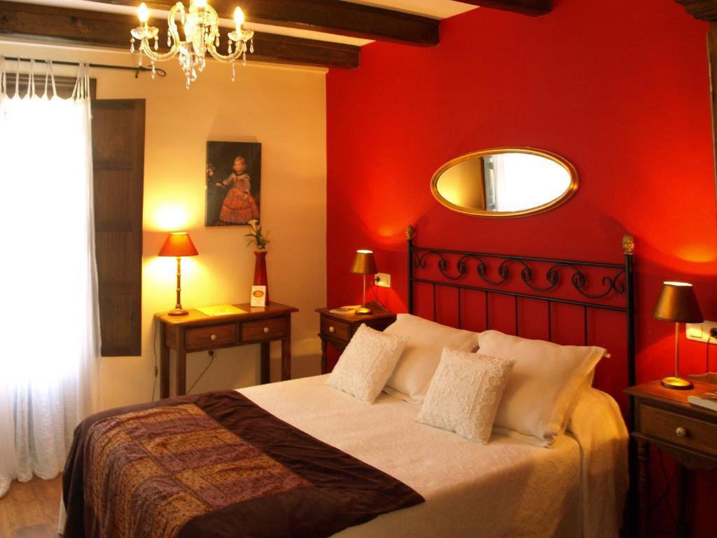 Casa Del Infanzon Hotel Sos del Rey Catolico Bilik gambar